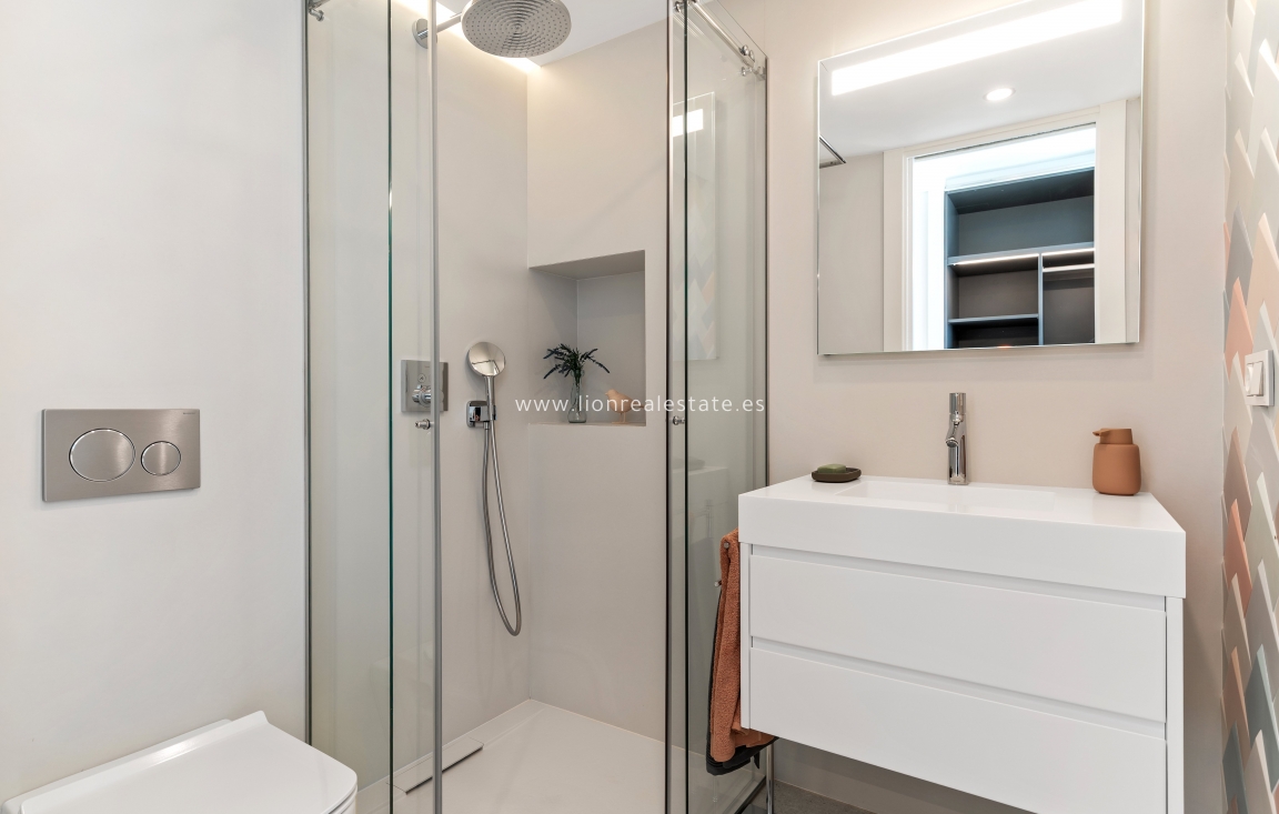 Новое здание - Villa - Altea