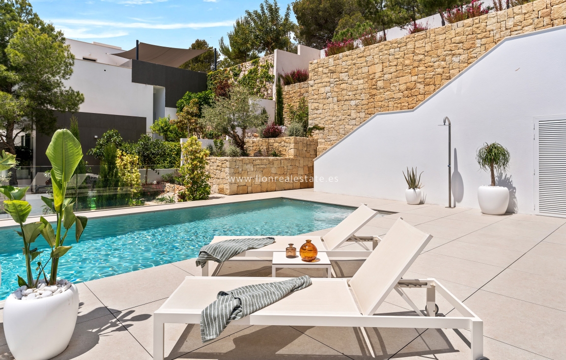 Новое здание - Villa - Altea