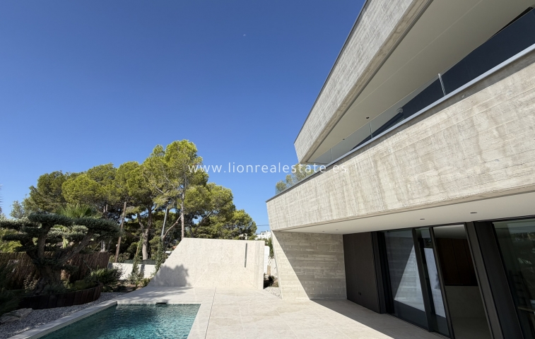 Новое здание - Villa - Altea