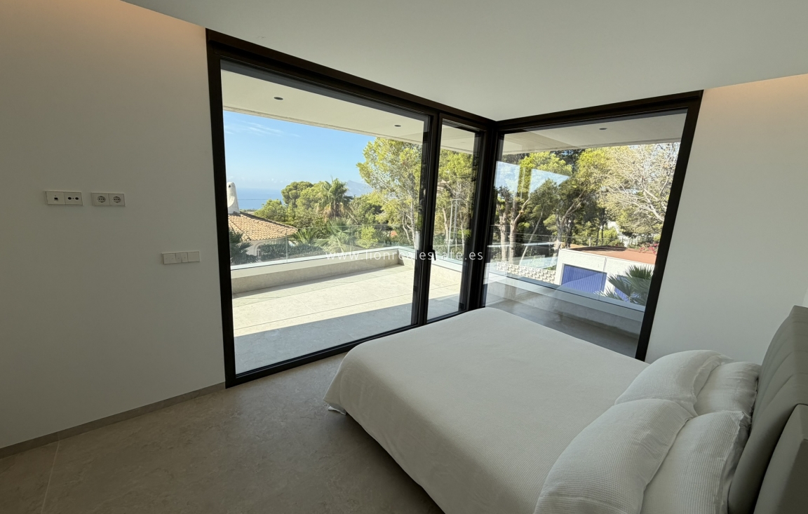 Новое здание - Villa - Altea