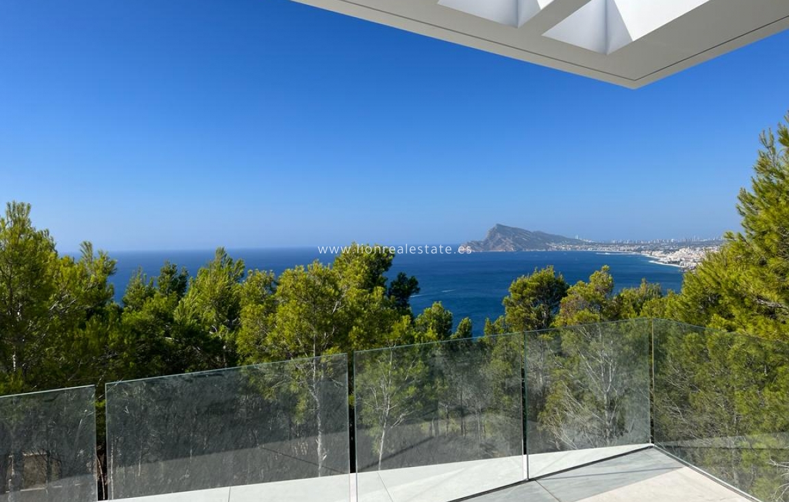 Новое здание - Villa - Altea