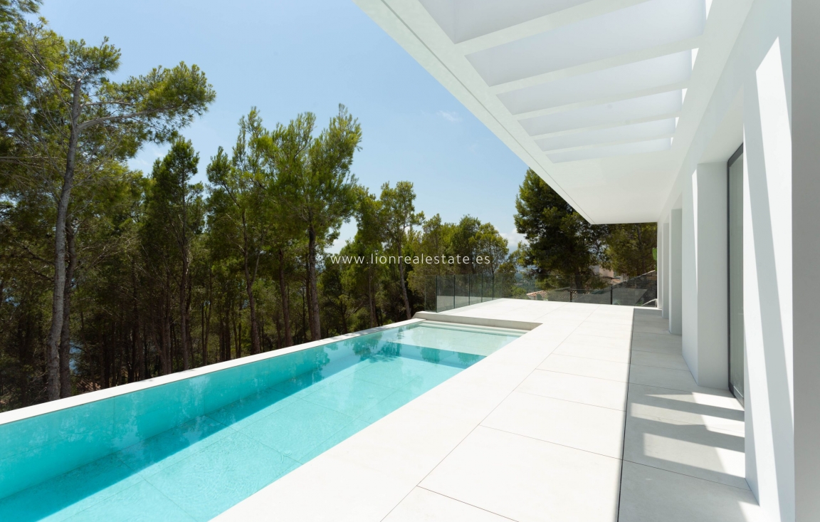 Новое здание - Villa - Altea