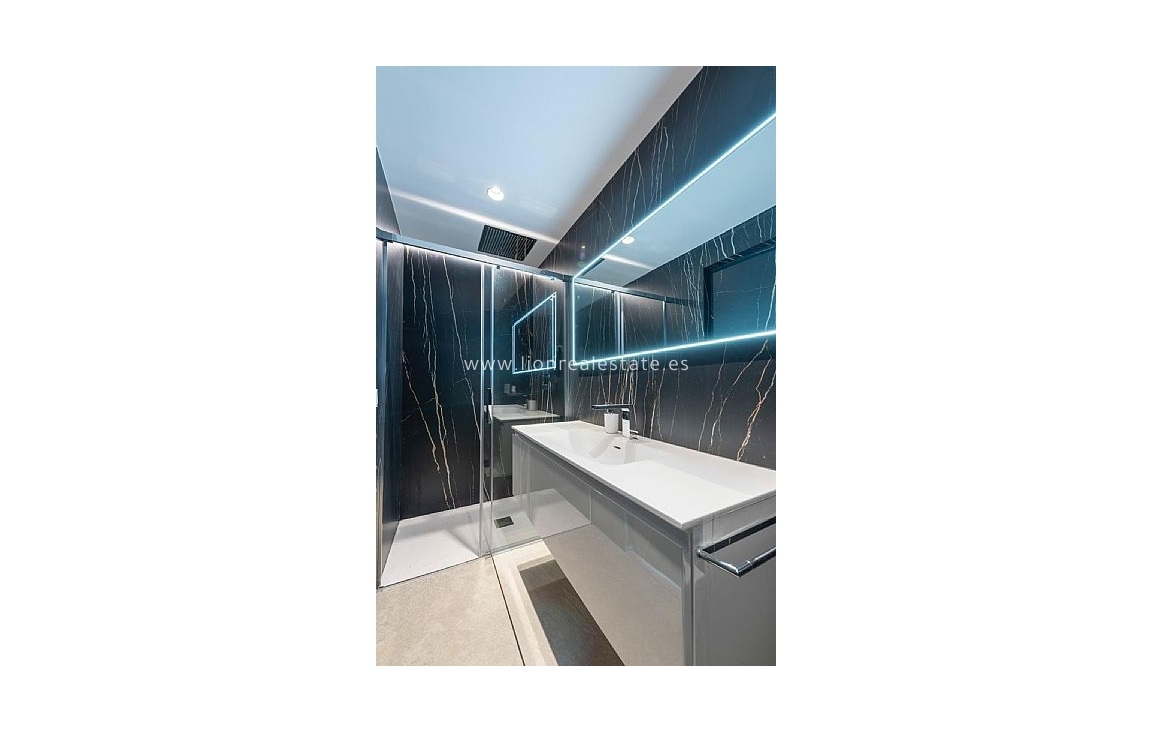Новое здание - Villa - Calpe