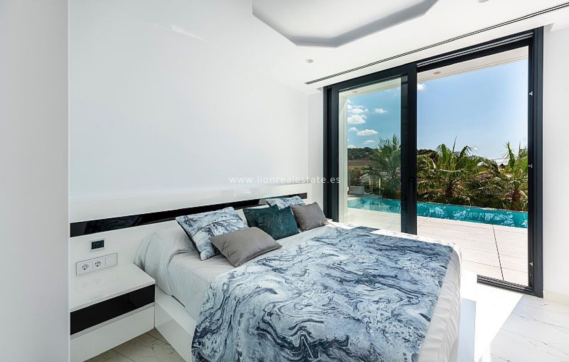 Новое здание - Villa - Calpe