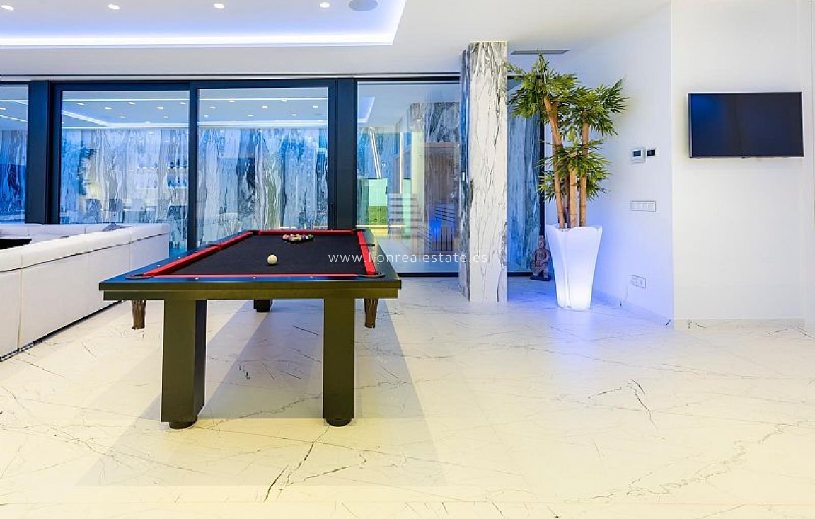 Новое здание - Villa - Calpe