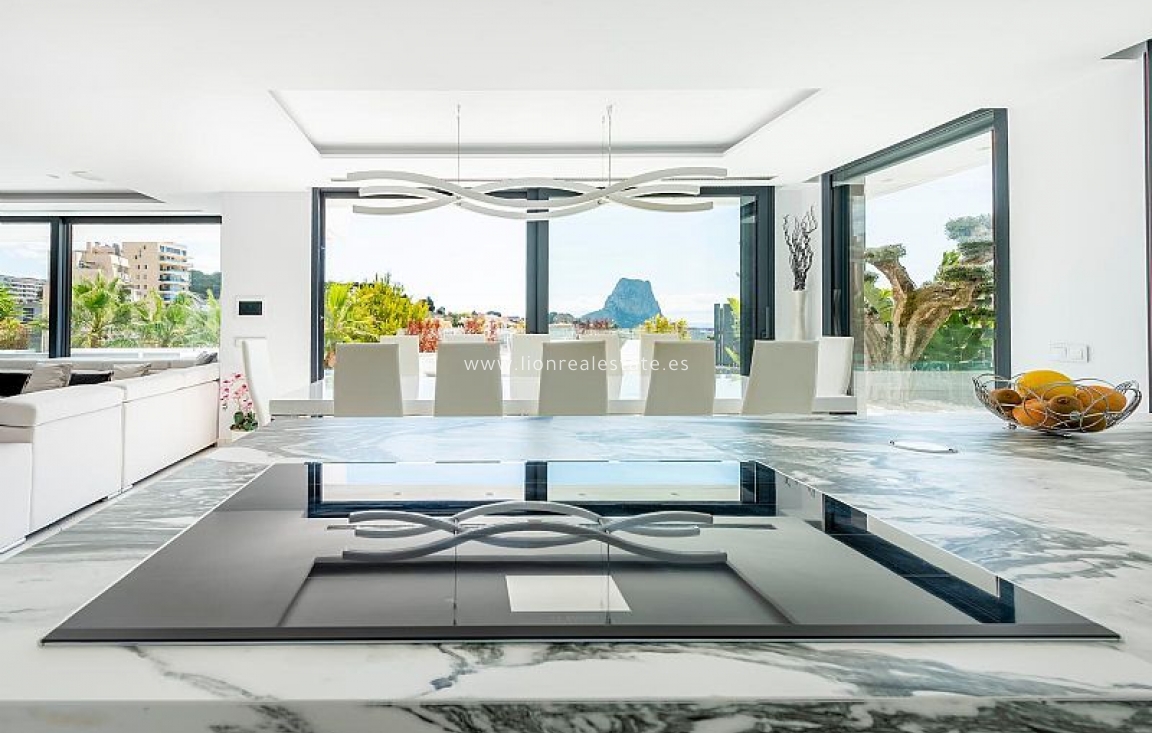 Новое здание - Villa - Calpe