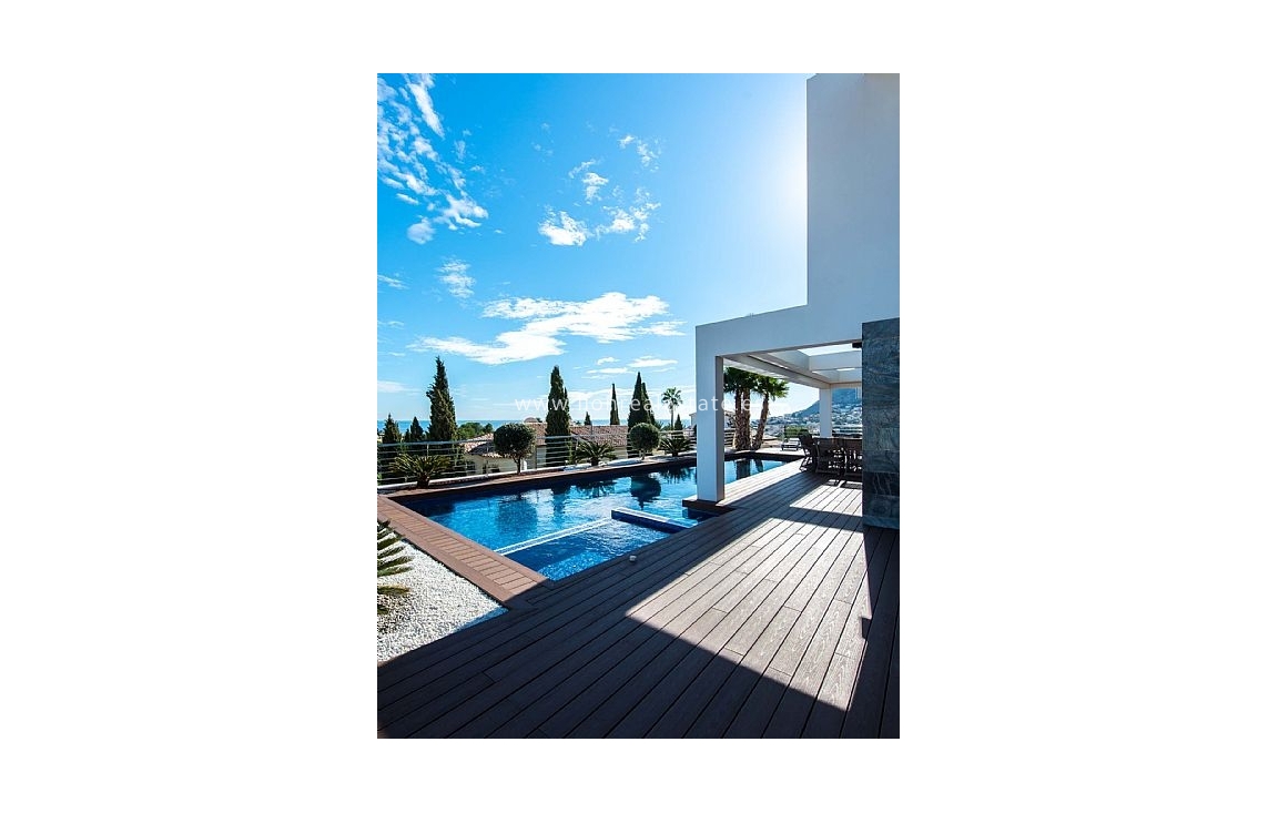 Новое здание - Villa - Calpe