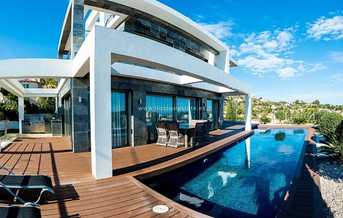 Новое здание - Villa - Calpe