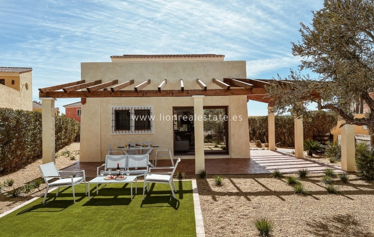 Новое здание - Villa - Cuevas Del Almanzora - Desert Spring Golf