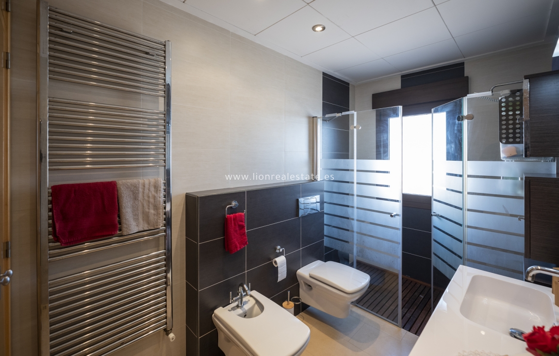 Новое здание - Villa - Jerónimo y Avileses