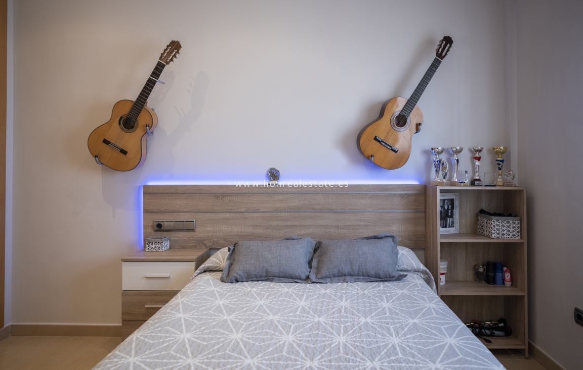 Новое здание - Villa - Jerónimo y Avileses