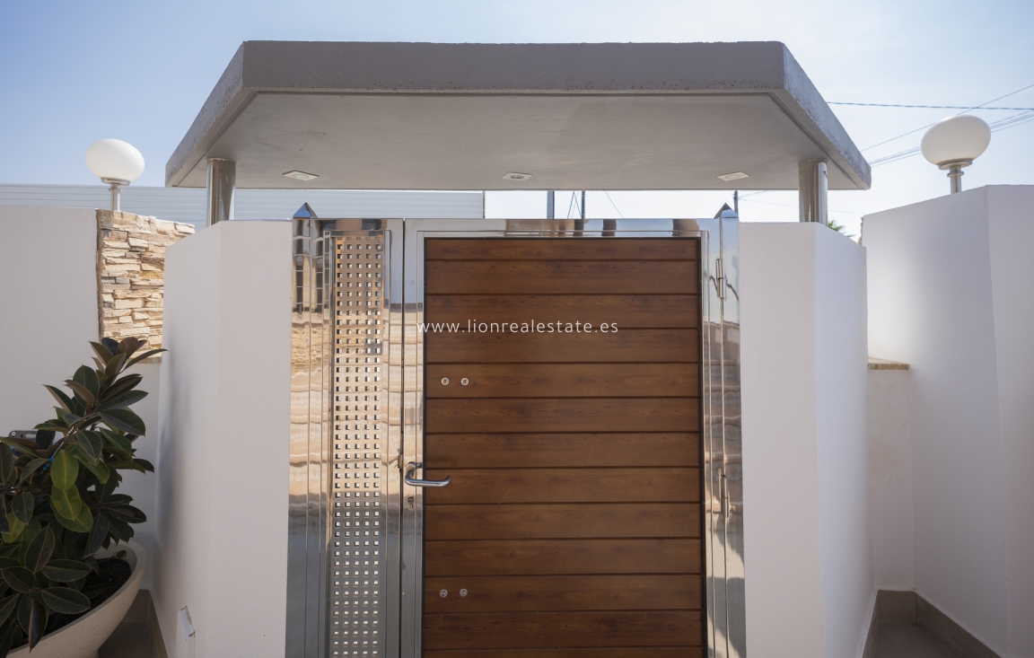 Новое здание - Villa - Jerónimo y Avileses