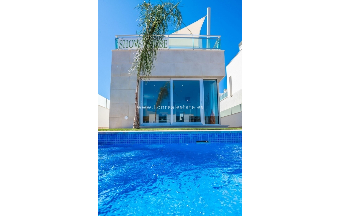 Новое здание - Villa - Los Alcazares - Serena Golf