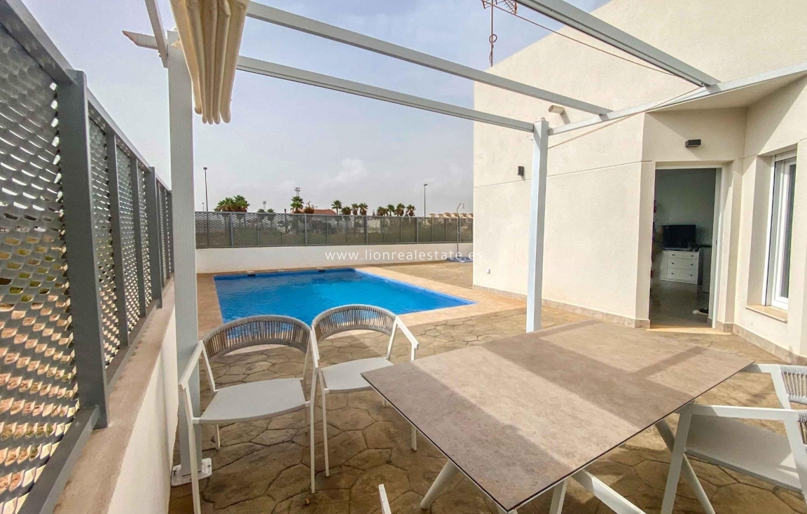 Новое здание - Villa - Los Alcazares - Serena Golf