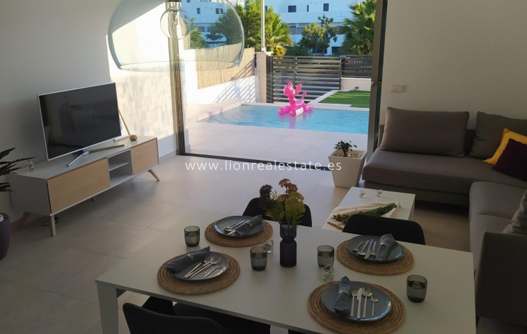 Новое здание - Villa - Orihuela Costa - PAU 8