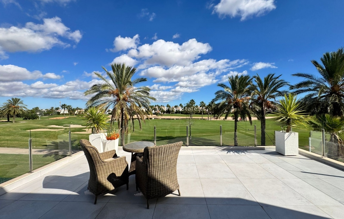 Новое здание - Villa - Pilar de La Horadada - Pilar de la Horadada