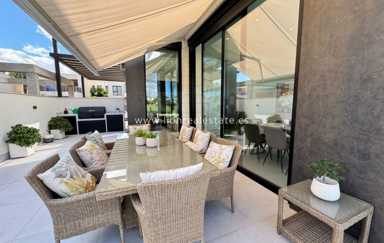 Новое здание - Villa - Pilar de la Horadada - Pinar de Campoverde