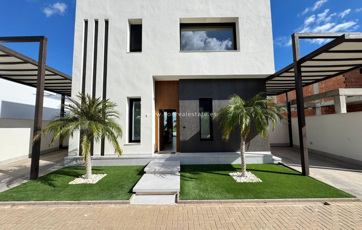 Новое здание - Villa - Pilar de la Horadada - Pinar de Campoverde
