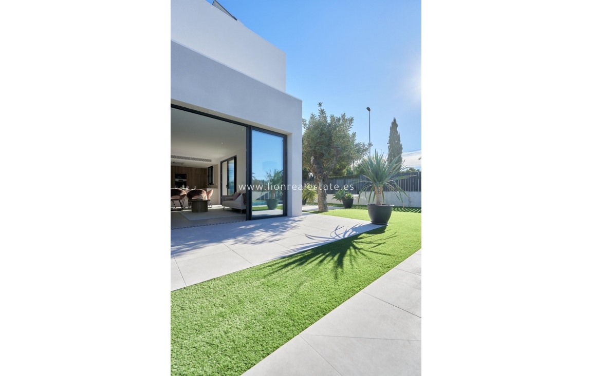 Новое здание - Villa - San Juan Alicante - La Font