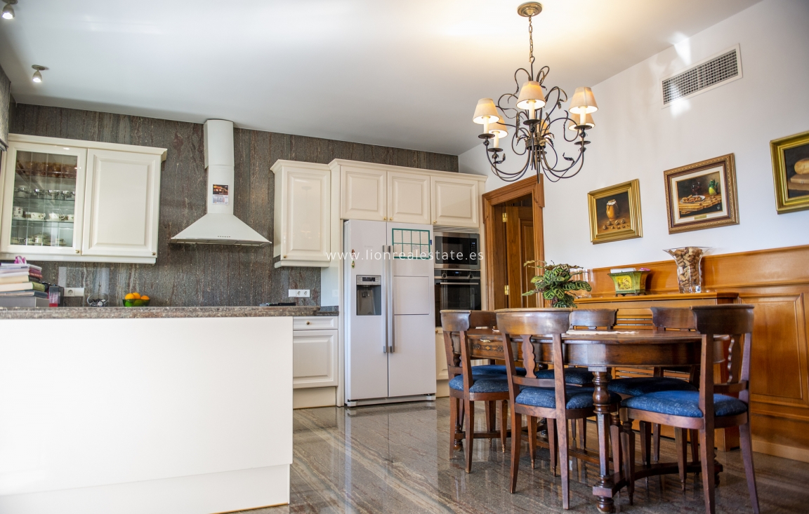 Новое здание - Villa - San Pedro del Pinatar - San Pedro Del Pinatar