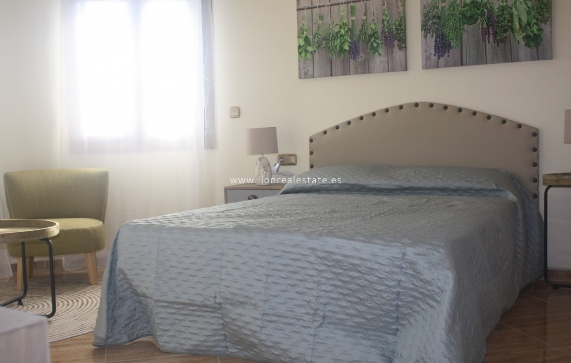 Новое здание - Villa - Torrevieja - Los Altos