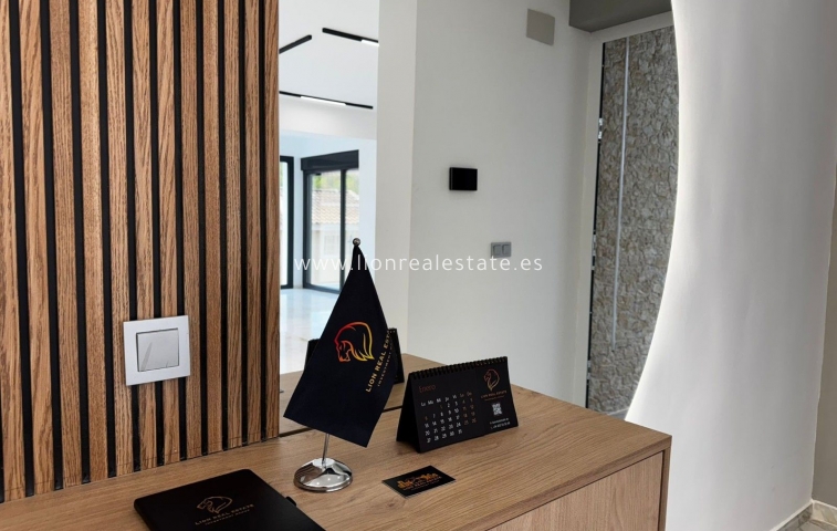 Новое здание - Villa - Torrevieja - Los balcones