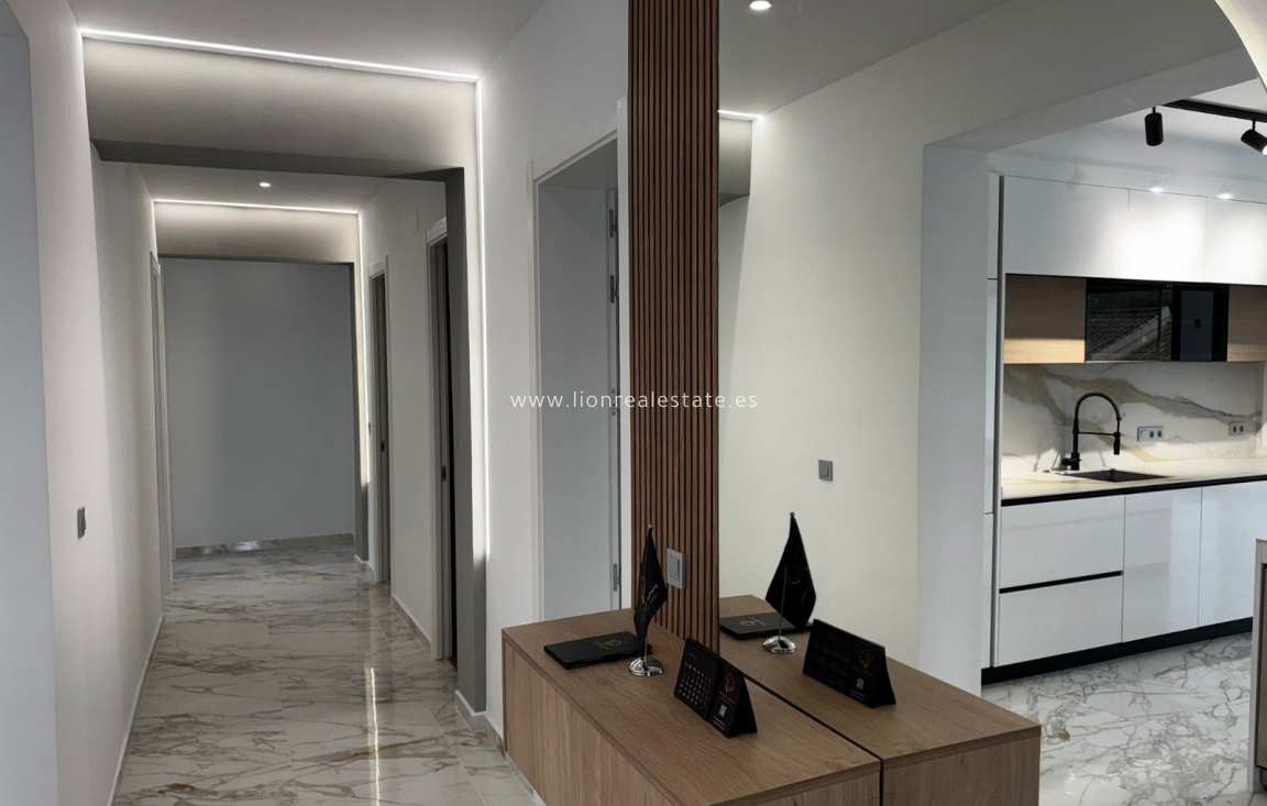 Новое здание - Villa - Torrevieja - Los balcones