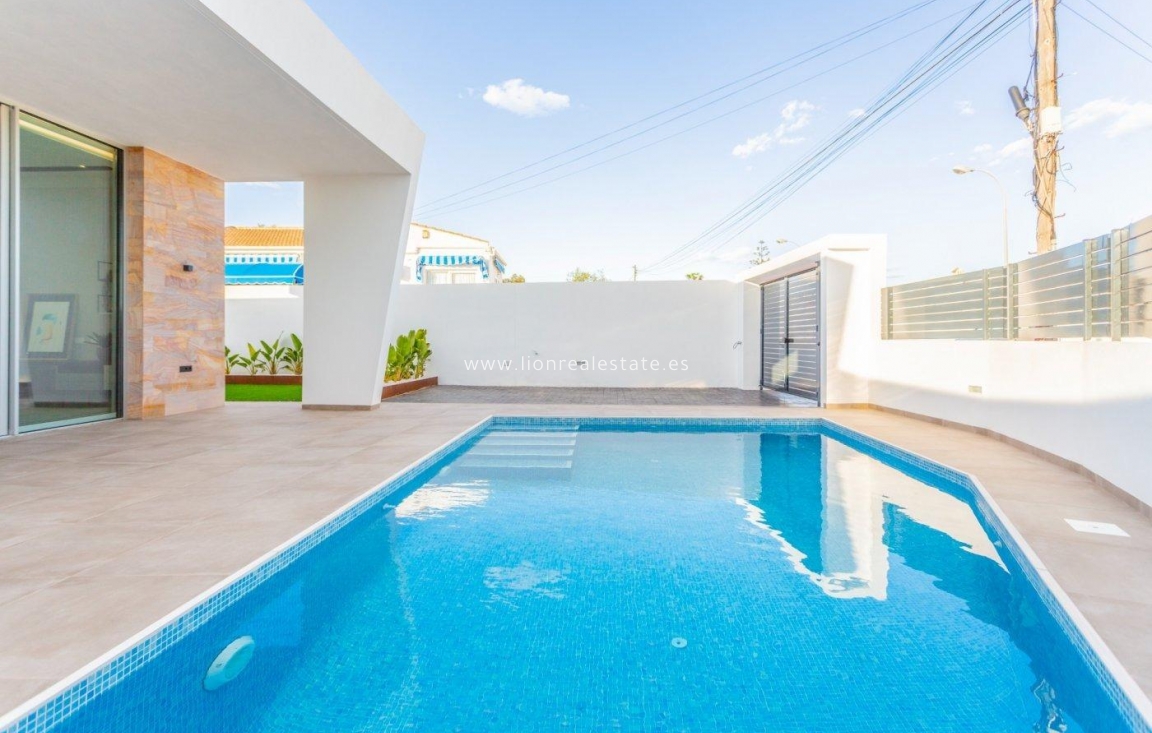 Новое здание - Villa - Torrevieja - Torreta Florida