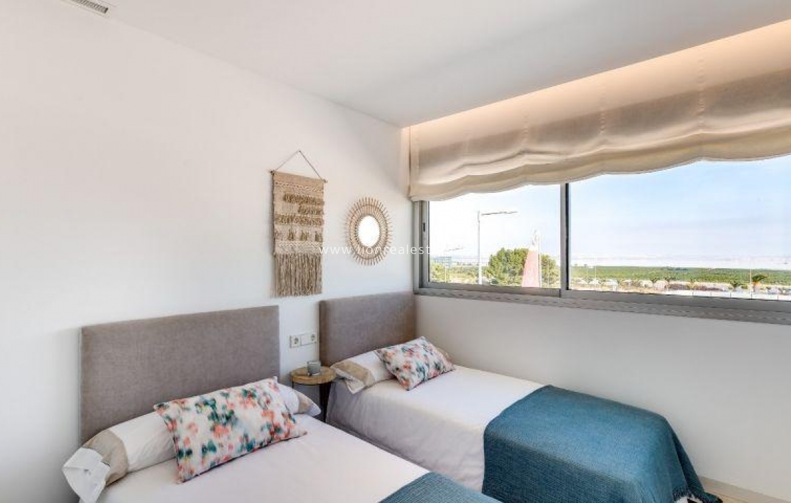 Nowy budynek - Bungalow - Torrevieja - Los Balcones