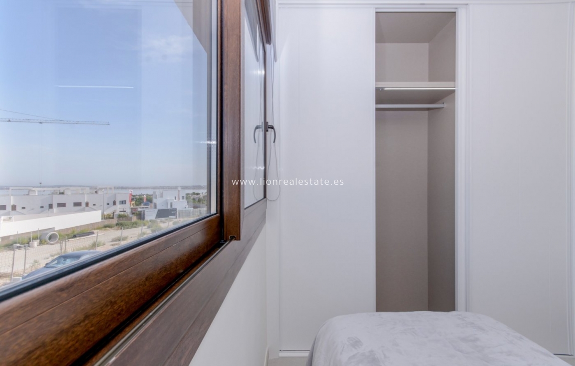 Nowy budynek - Bungalow - Torrevieja - Los Balcones