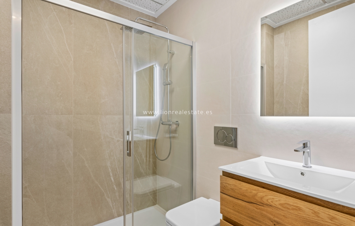 Nowy budynek - Daszek - Benijofar - Benijófar