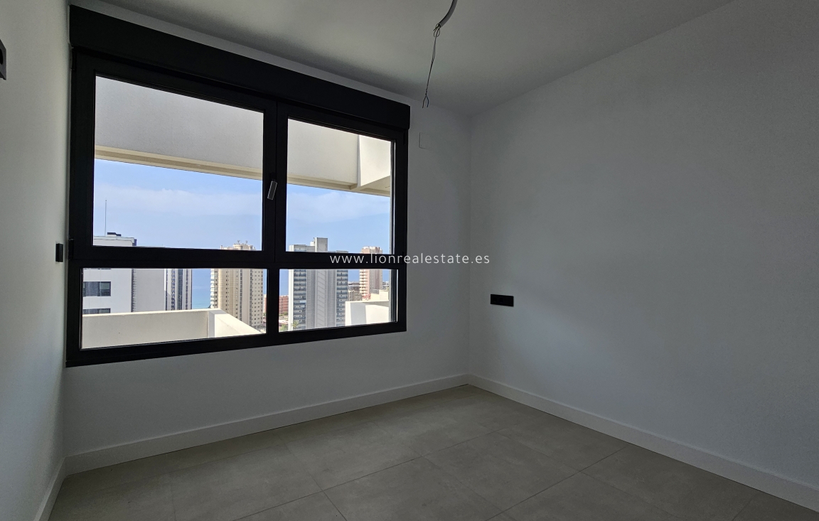 Nowy budynek - Daszek - Calpe