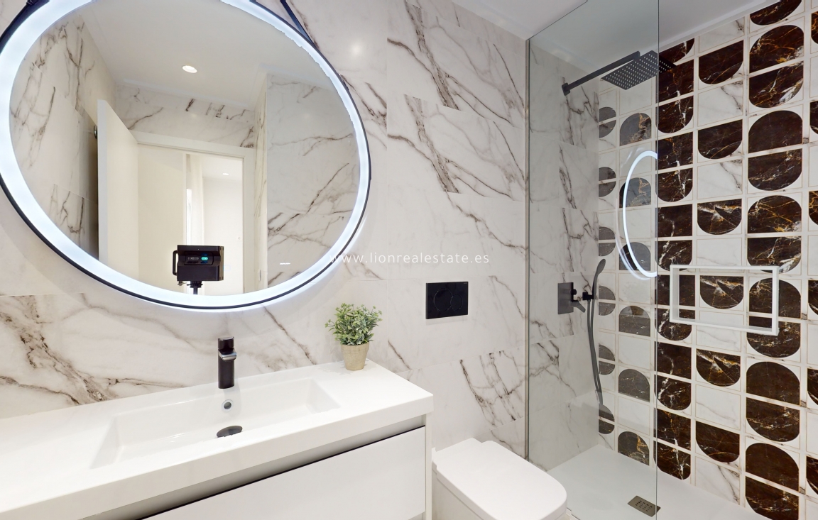 Nowy budynek - Daszek - Guardamar del Segura - Guardamar Del Segura