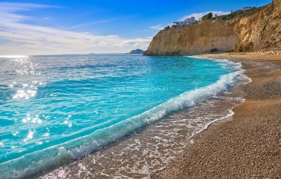 Nowy budynek - Daszek - Villajoyosa - Playa del Torres