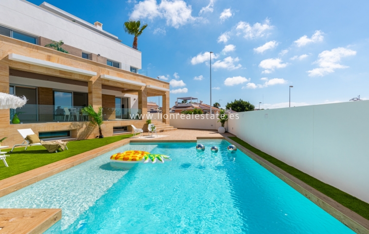 Nowy budynek - detached - Ciudad Quesada