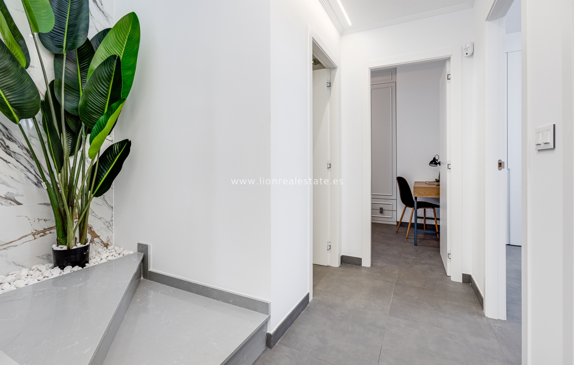 Nowy budynek - detached - La Mata