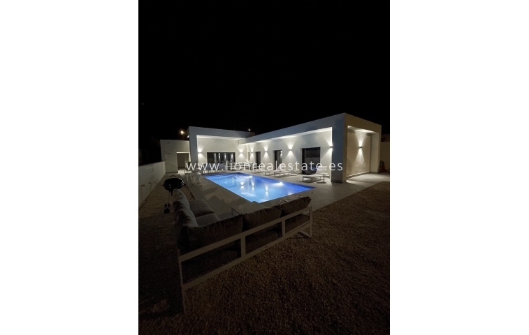 Nowy budynek - detached - La Romana