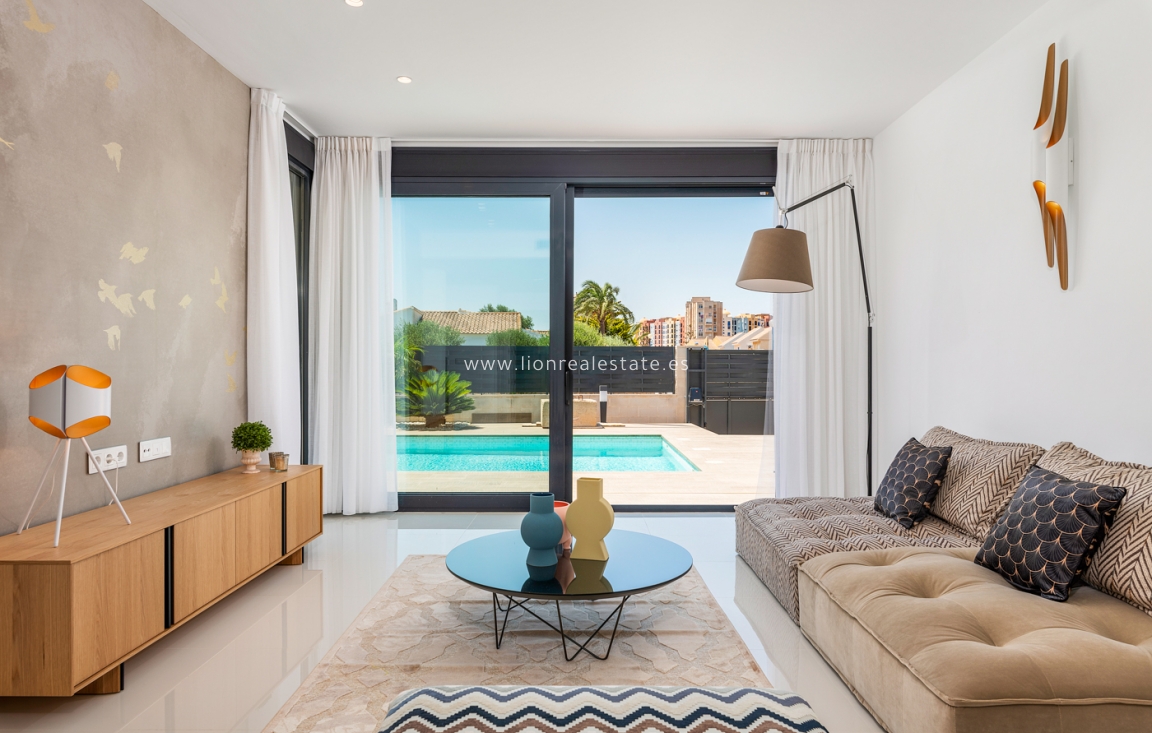 Nowy budynek - detached - Playa Paraiso