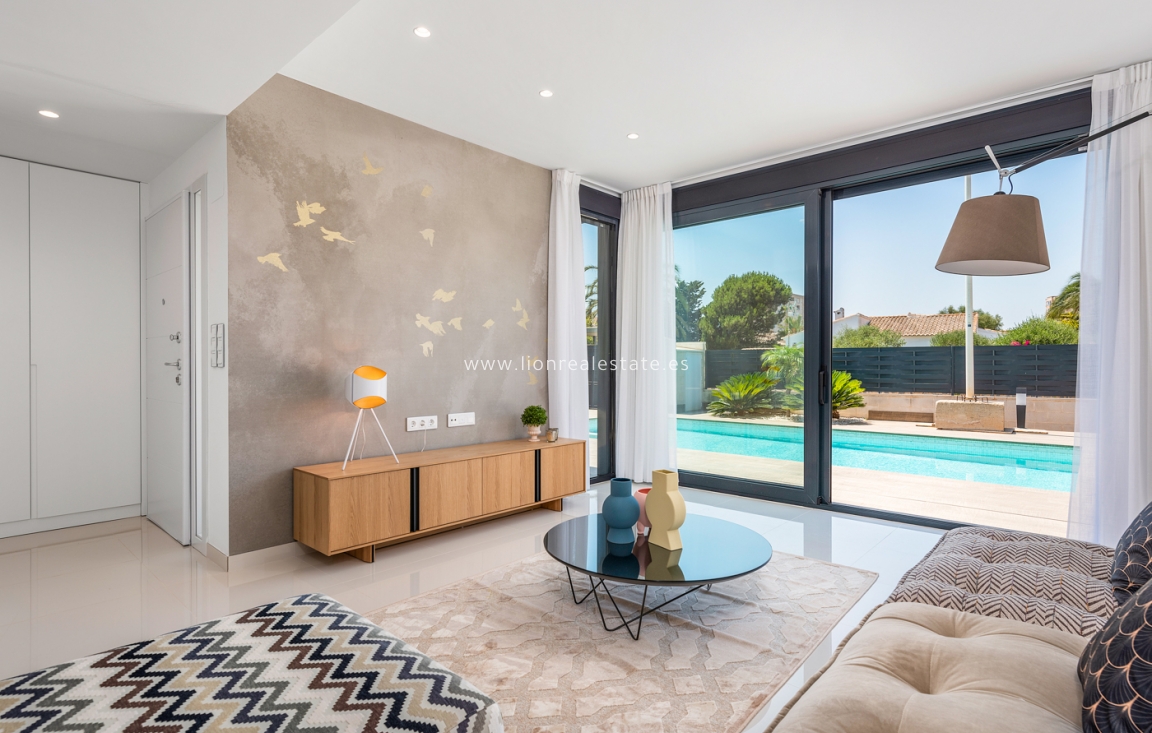 Nowy budynek - detached - Playa Paraiso