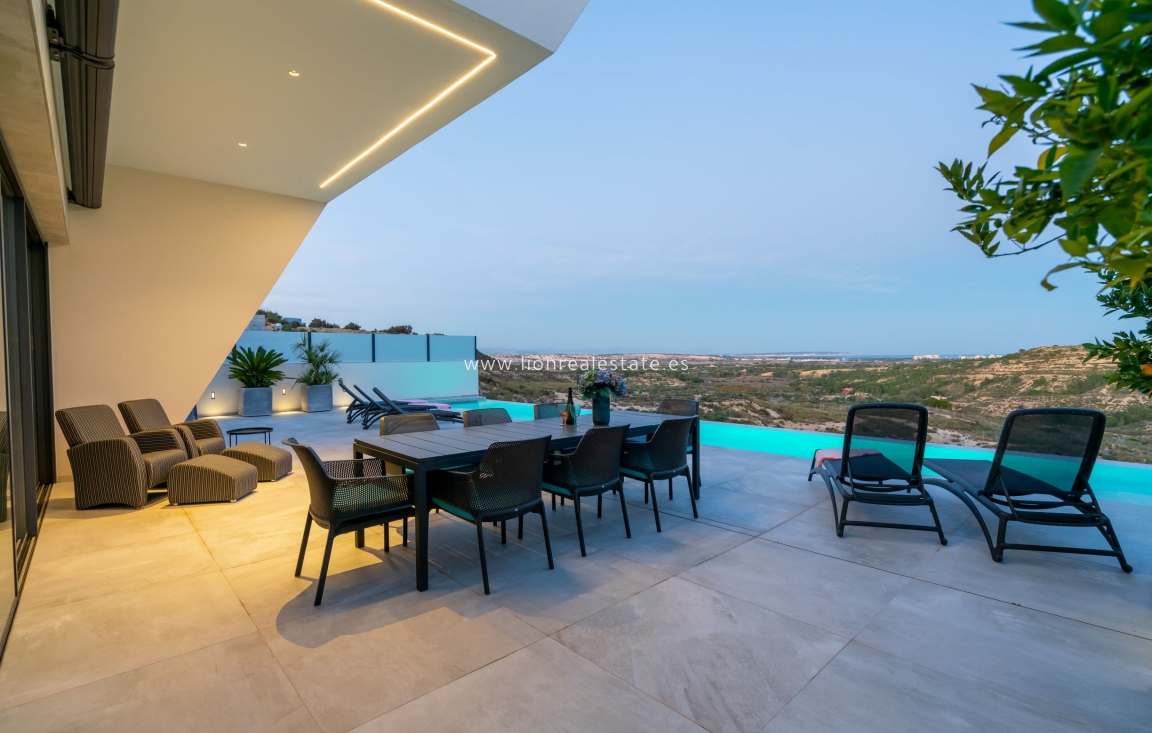 Nowy budynek - detached - Rojales