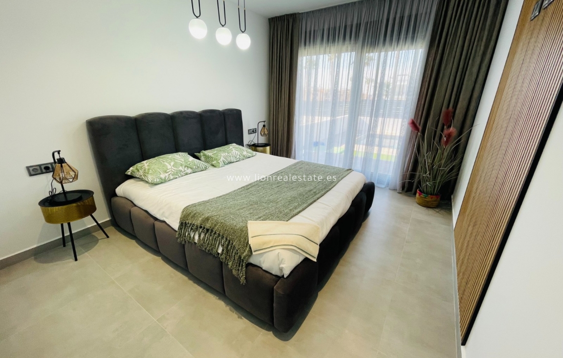 Nowy budynek - detached - Torrevieja