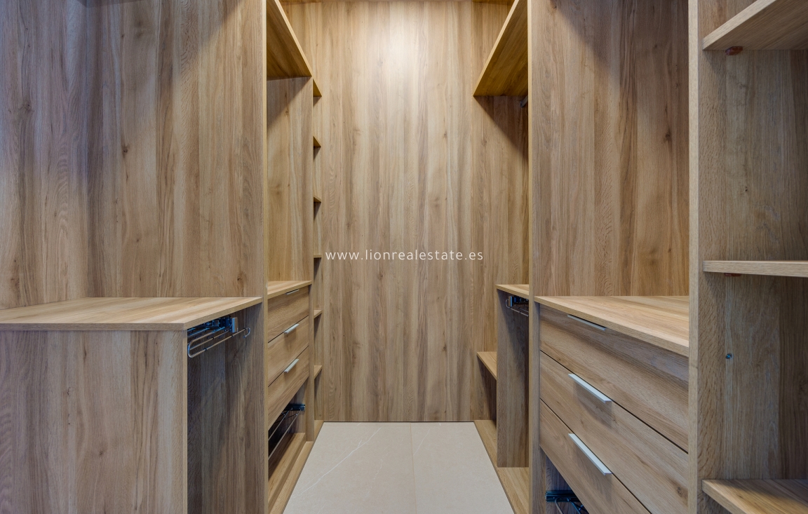 Nowy budynek - detached - Torrevieja