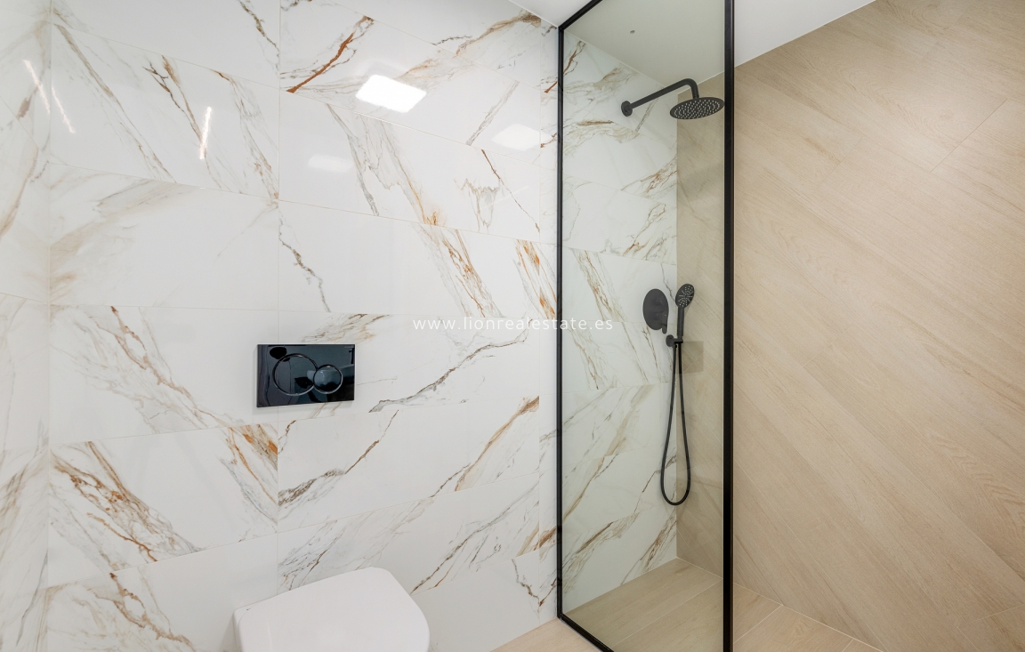 Nowy budynek - ground-floor - Guardamar del Segura