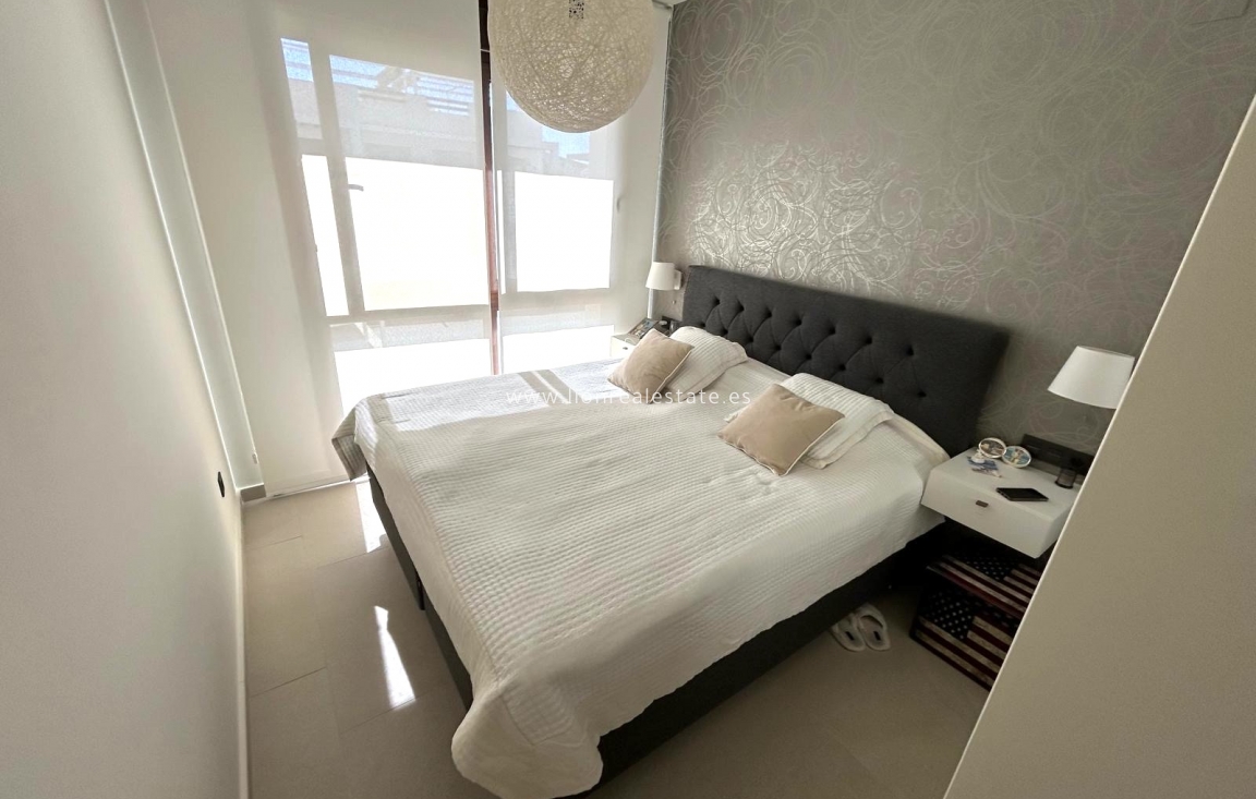 Nowy budynek - ground-floor - Torrevieja