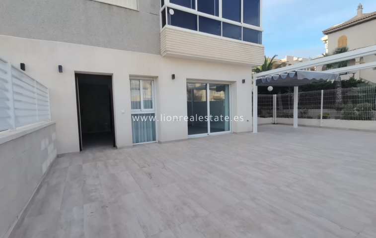 Nowy budynek - ground-floor - Torrevieja