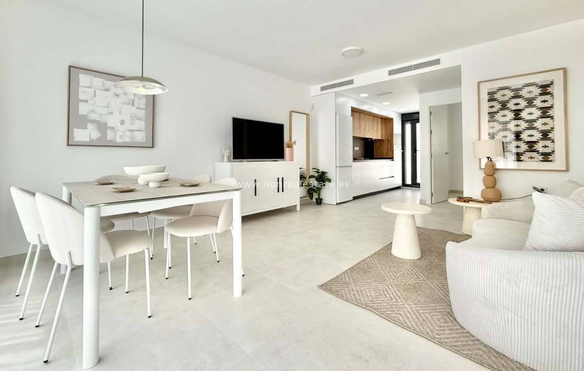 Nowy budynek - high-bungalow - Cox