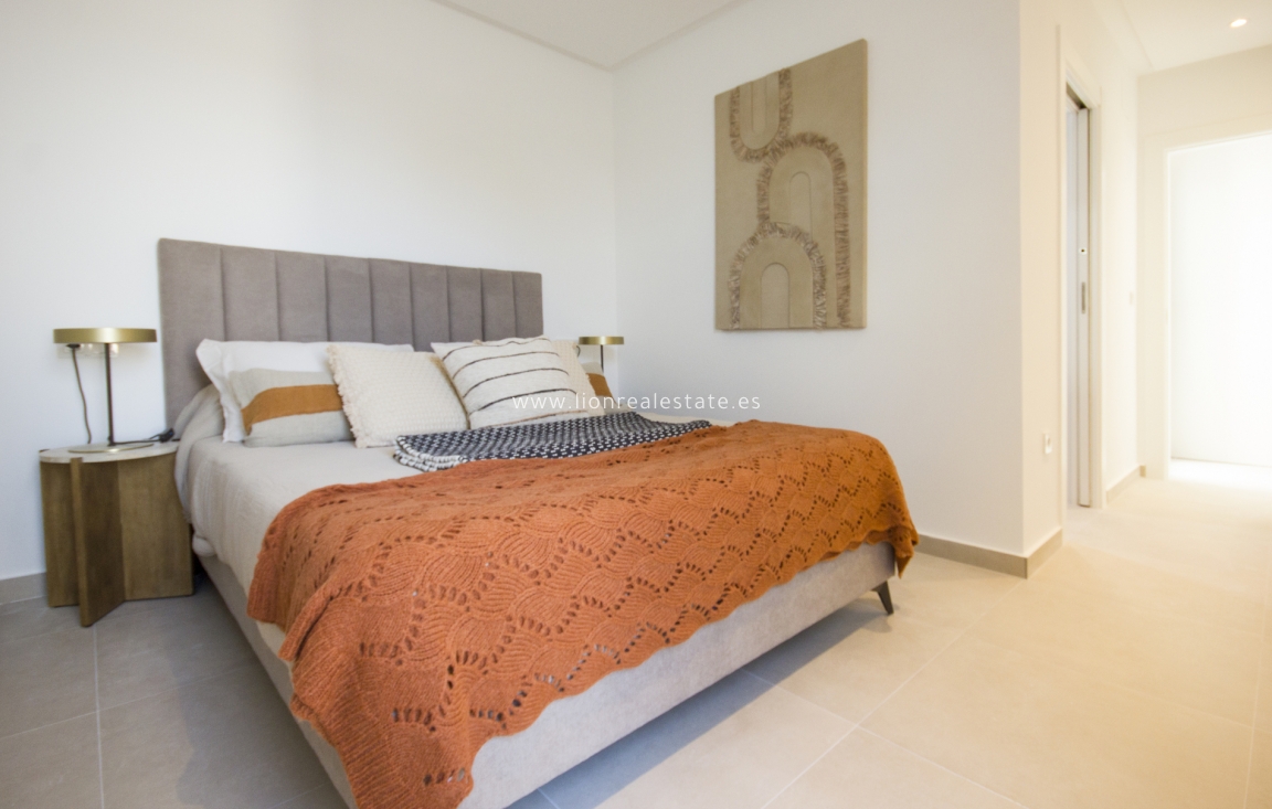 Nowy budynek - high-bungalow - San Fulgencio