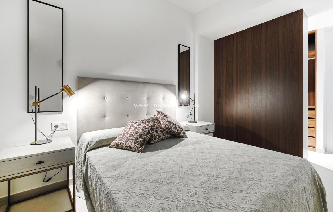 Nowy budynek - high-bungalow - Torrevieja