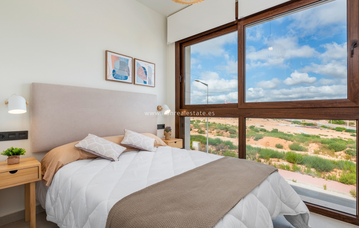 Nowy budynek - low-bungalow - Torrevieja