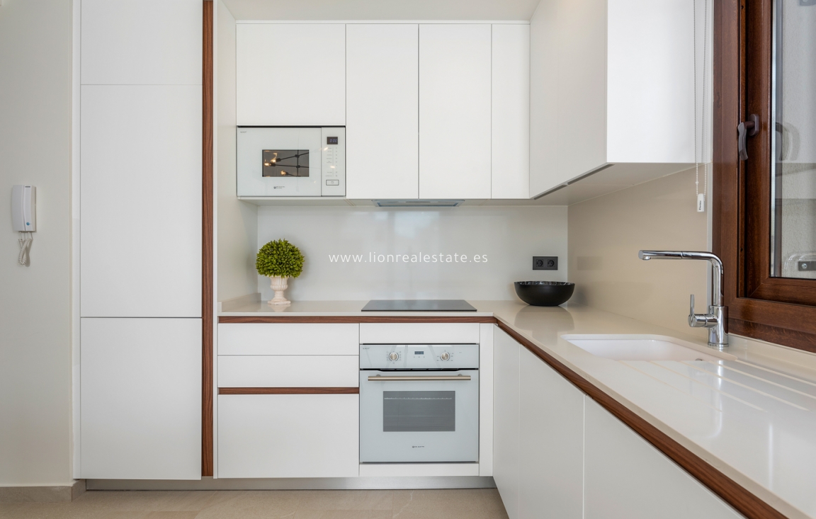 Nowy budynek - low-bungalow - Torrevieja